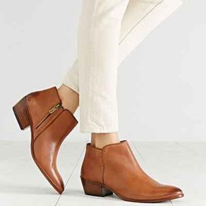 Sam Edelman Petty brown ankle boots